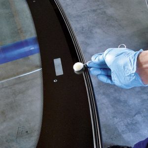 Aplikatory, niestrzępiące się, długość 105 mm 100 sztuk w kartonie